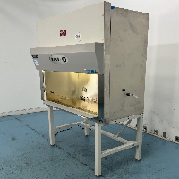 Nuaire Labgard ES 4' BioSafety Cabinet image 1